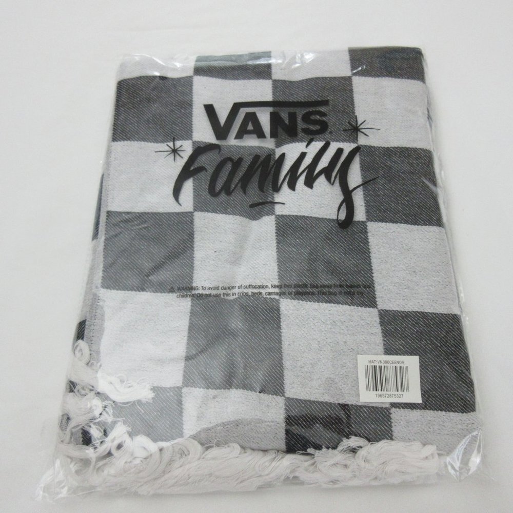 Vans Family Checkerboard Off The Wall Premium Cotton Throw Blanket Black White - Picture 3 of 3